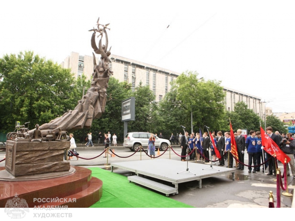 Памятник жертвам террористического акта в Беслане
Фото: rah.ru