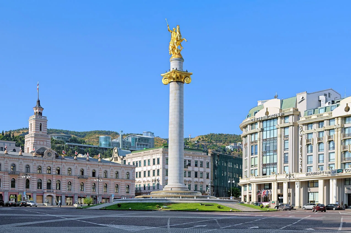 Стелла Георгию Победоносцу в Тбилиси
Фото: madloba.info