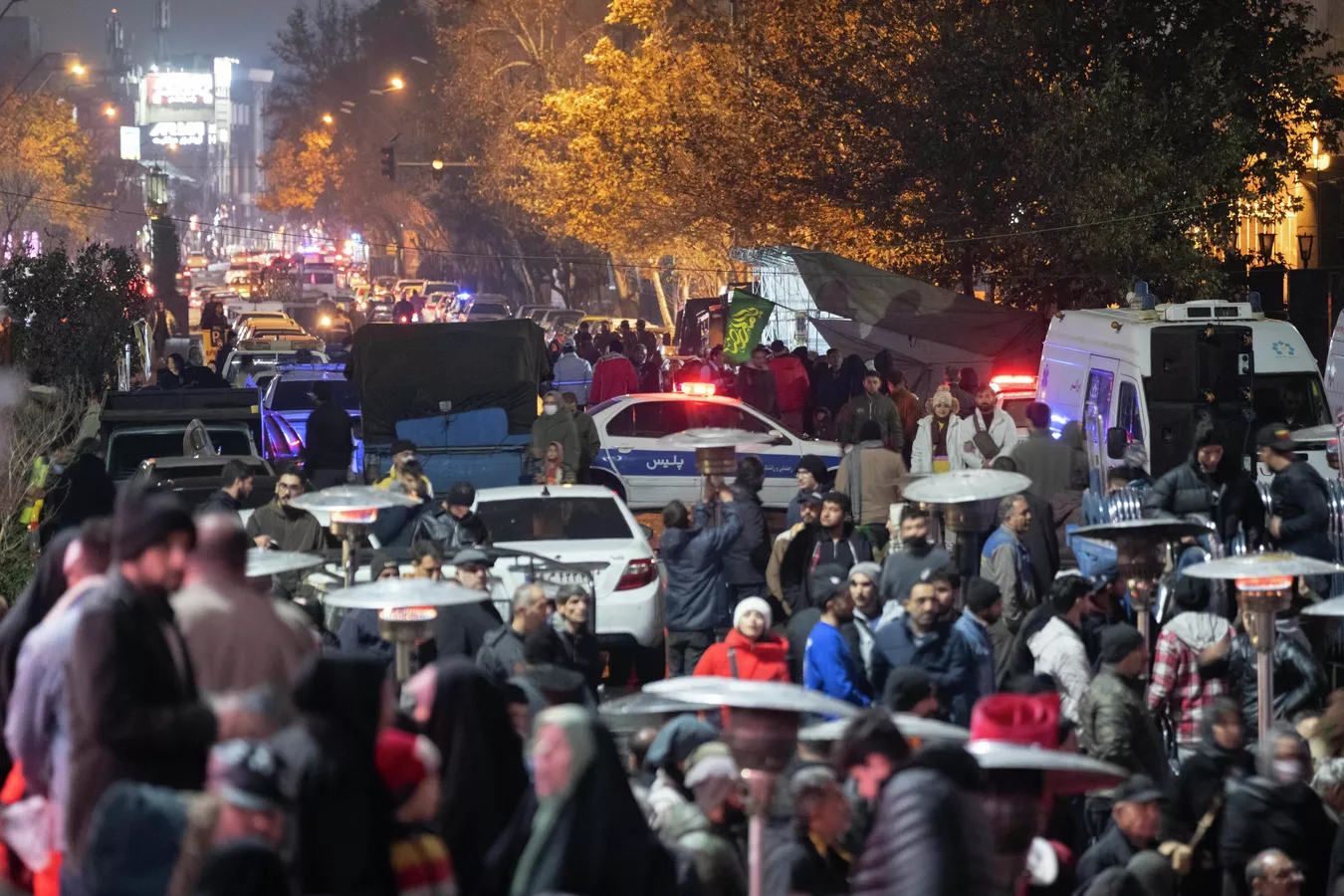 Протестующие в Иране
Фото:&nbsp;ria.ru / Мортеза Никубазл / Getty Images / NurPhoto