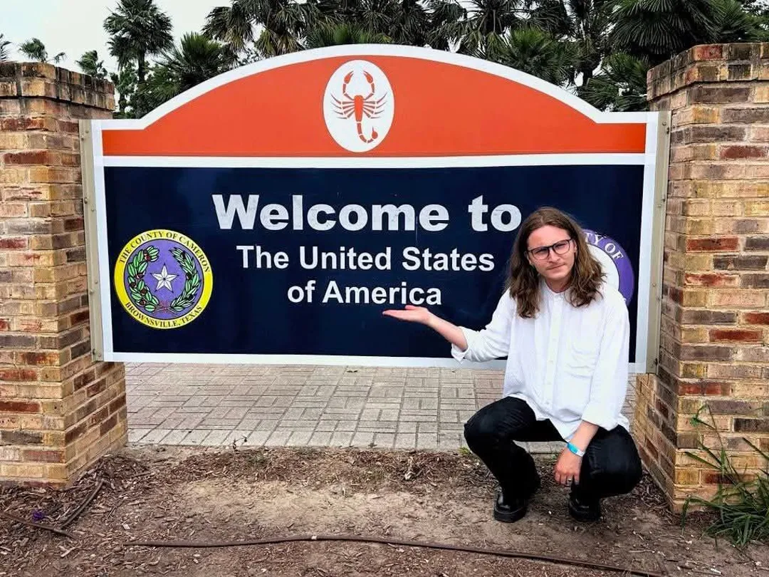 Обложка статьи Домой под конвоем 